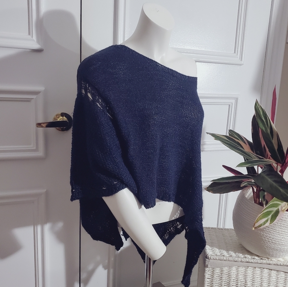 Italian Designer Berretti- Exclusive Hand-made Knit Curved Sweater Shawl
